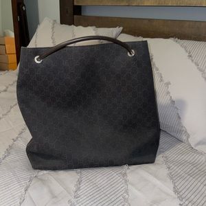 Gucci shoulder bag